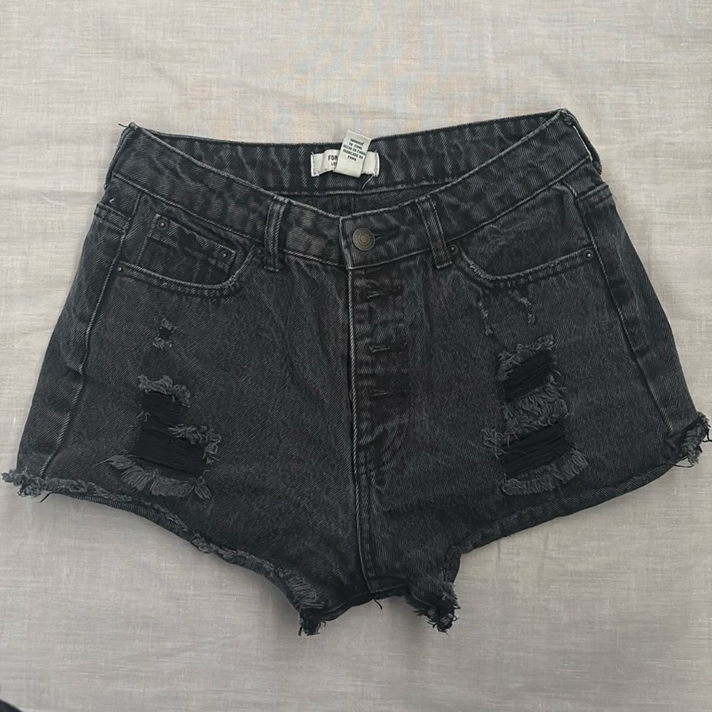 Forever 21 Jean shorts, size 25